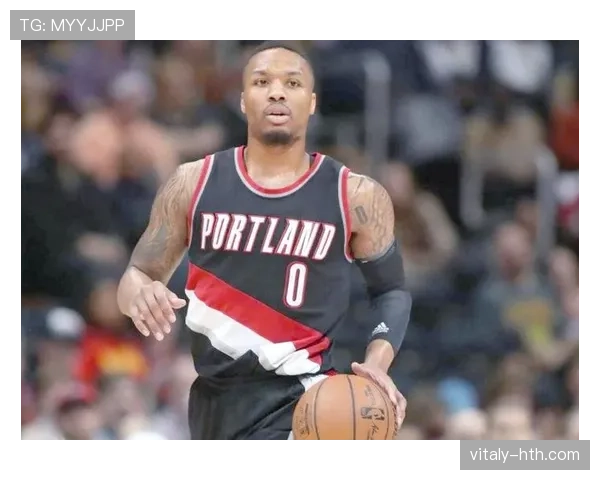 利拉德又发生活照，先给球技鼓掌，接着把我们的钱包羞得合不上